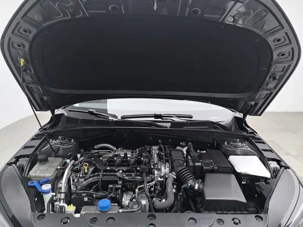 Changan Eado — миниатюра 6