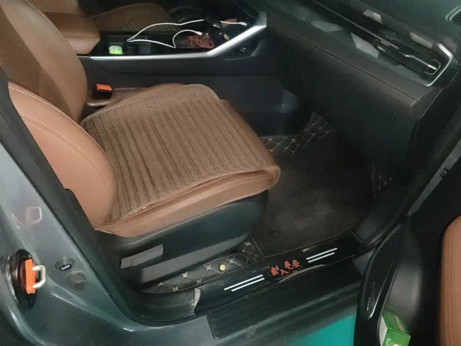 Geely Vision X6 — миниатюра 8
