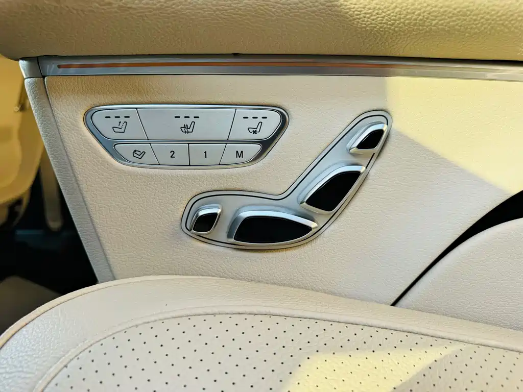 MERCEDES-BENZ V CLASS