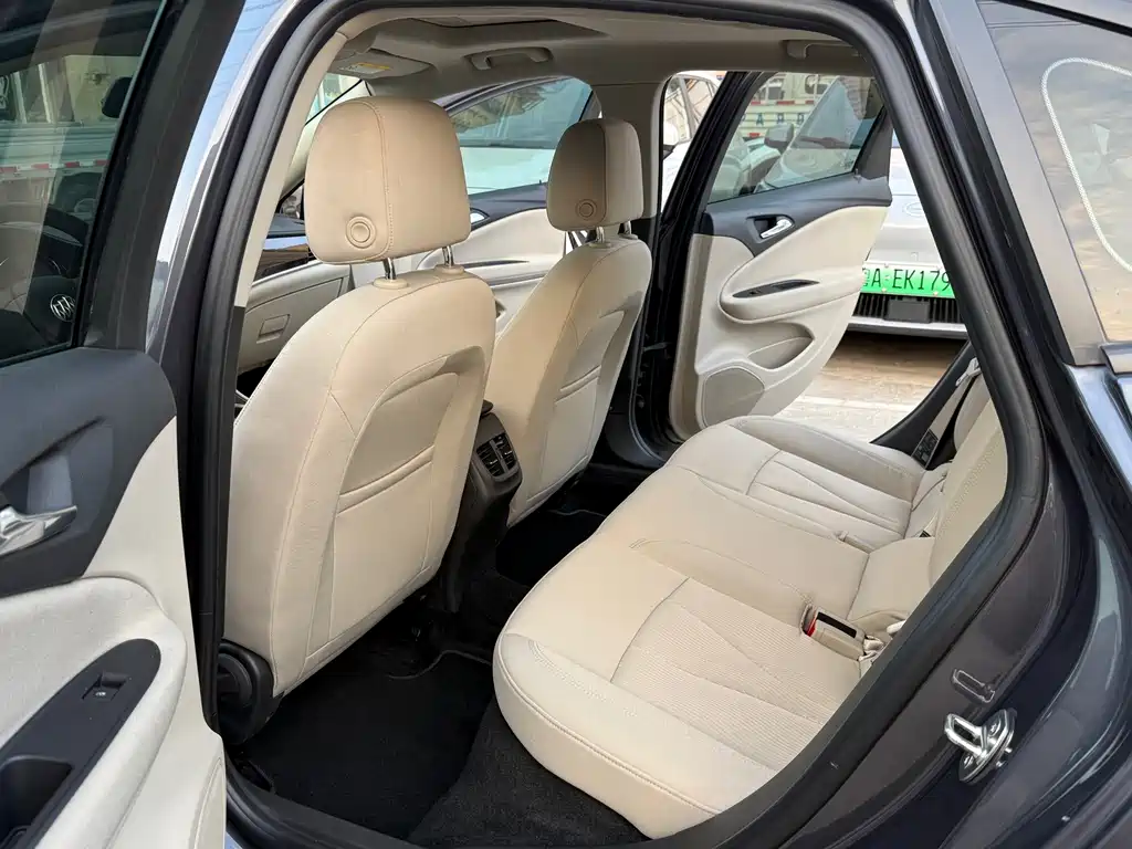 Buick Verano — миниатюра 8