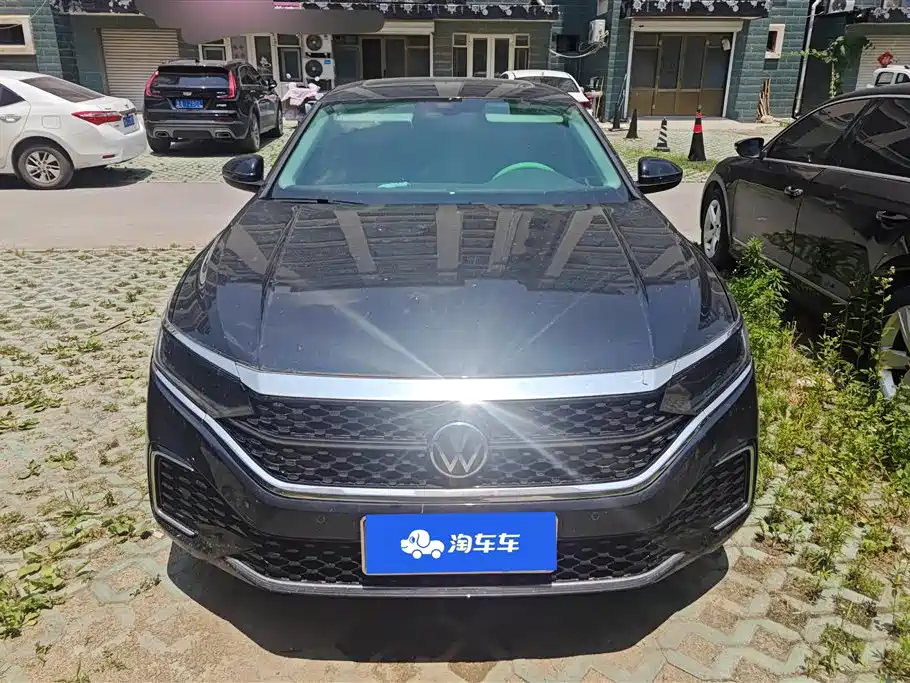 Volkswagen Passat 2024 380TSI Elite