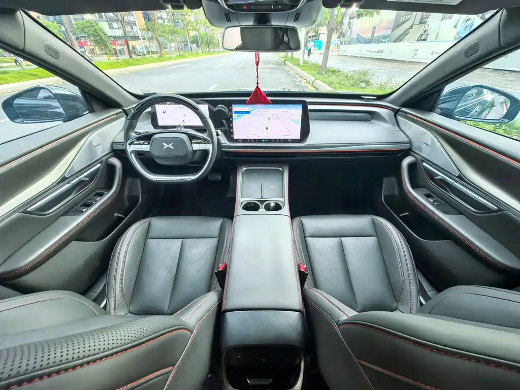 XPeng P7 — миниатюра 14
