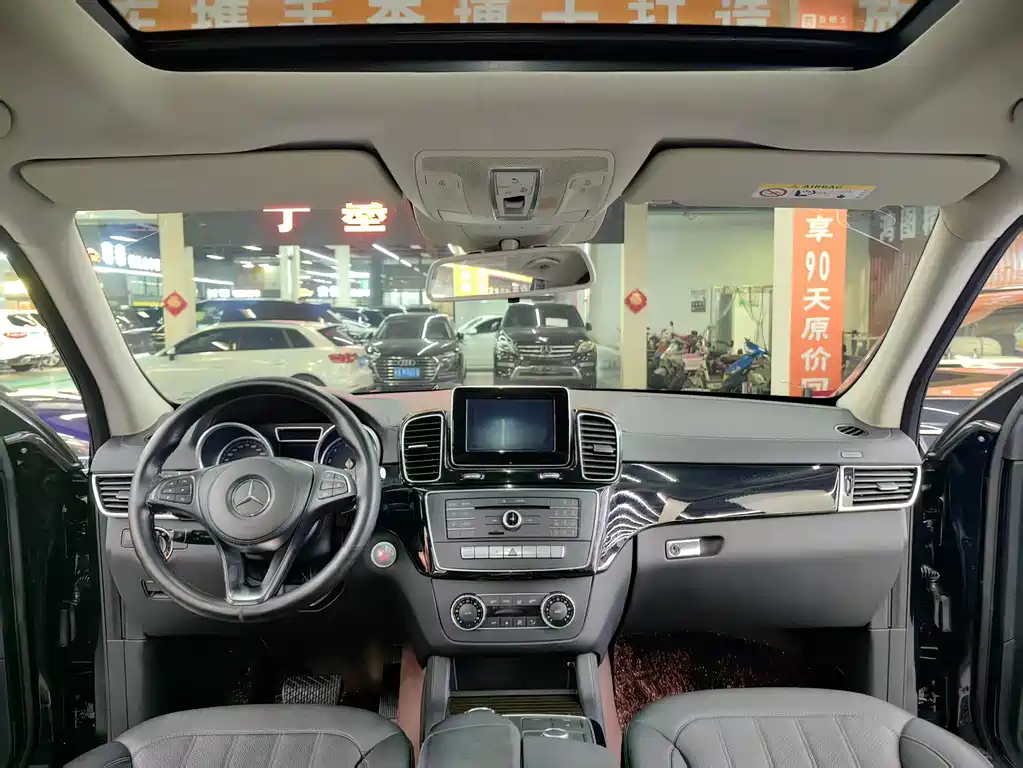 Mercedes-Benz GLS 2017 GLS 400 4MATIC Luxury