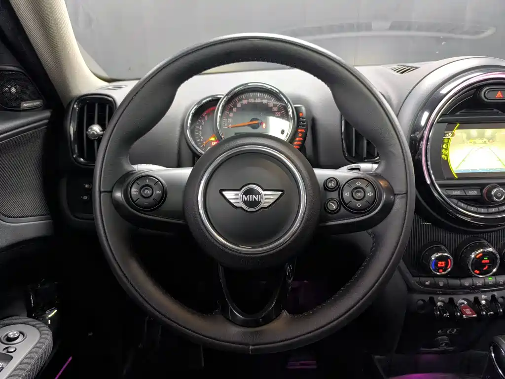 MINI Mini Countryman — миниатюра 7