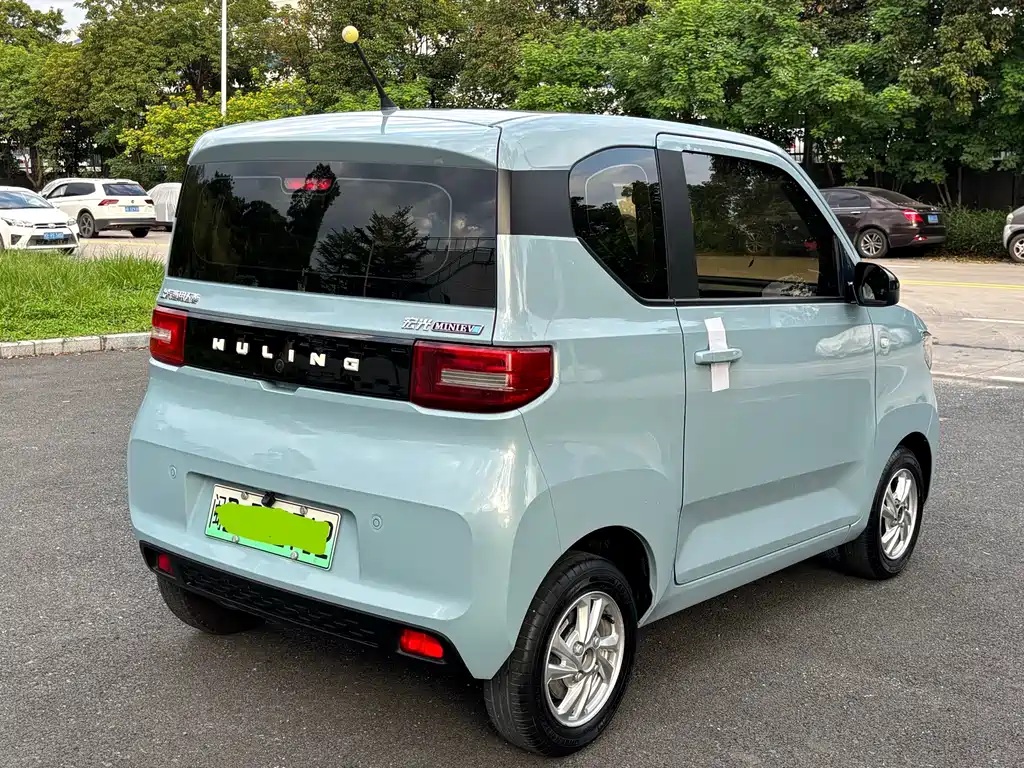 Wuling MINIEV — миниатюра 7
