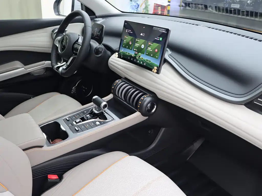 BYD Yuan Plus — миниатюра 9