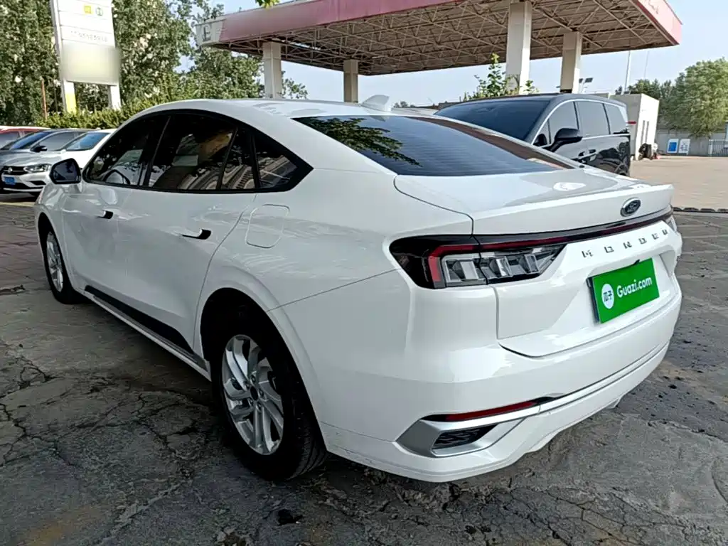 Ford Mondeo 2025 1.5T EcoBoost