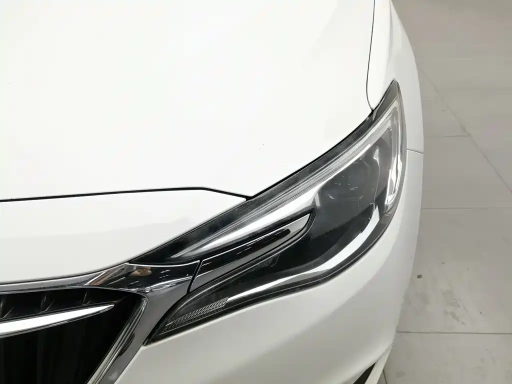 Buick Excelle — миниатюра 7