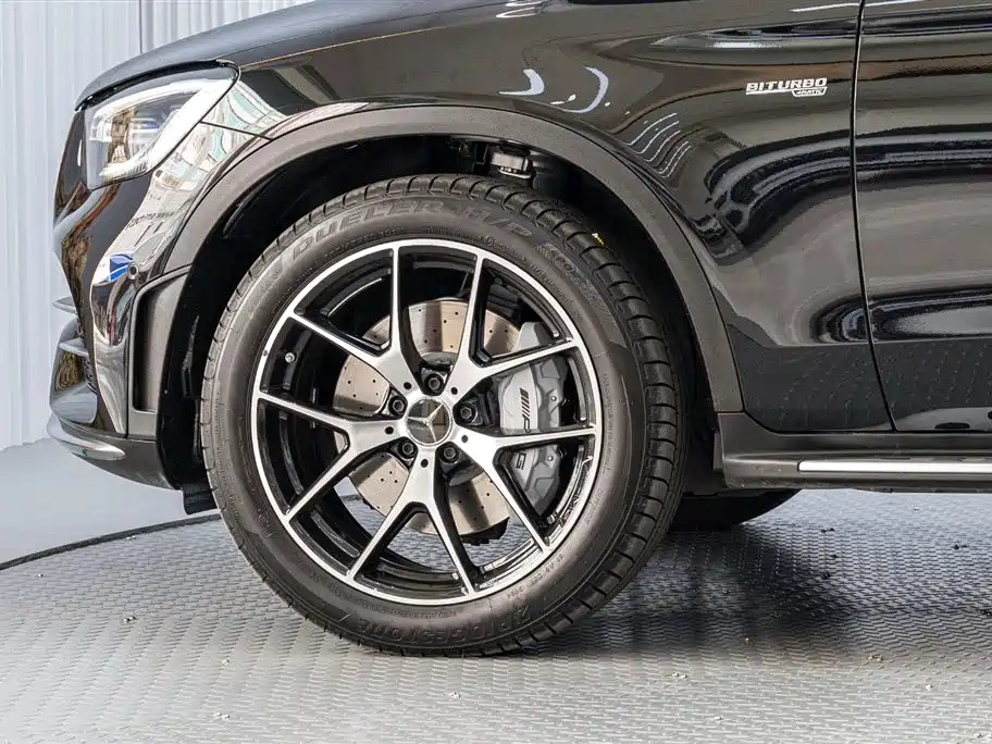 MERCEDES-BENZ GLC AMG