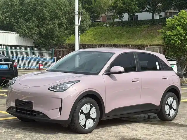 2025 Geely Xingyuan