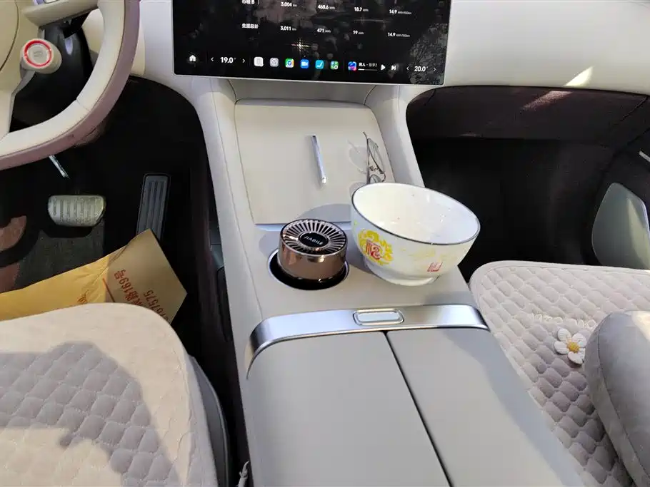 XIAOMI CAR XIAOMI YU7