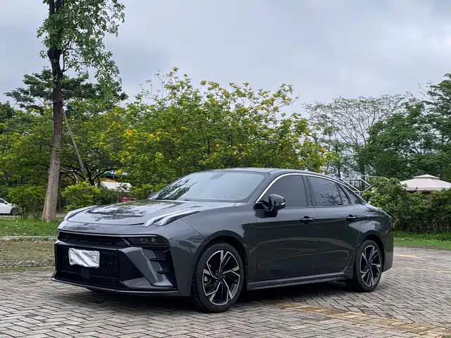 2023 Lynk & Co 03