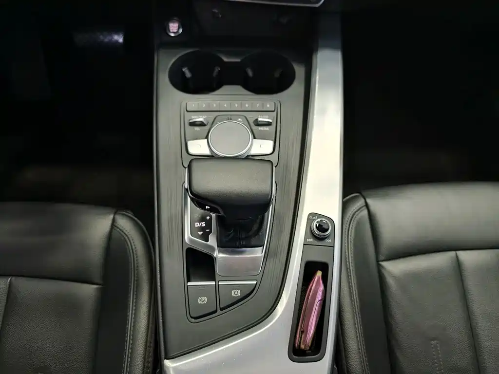 Audi A4L — миниатюра 18