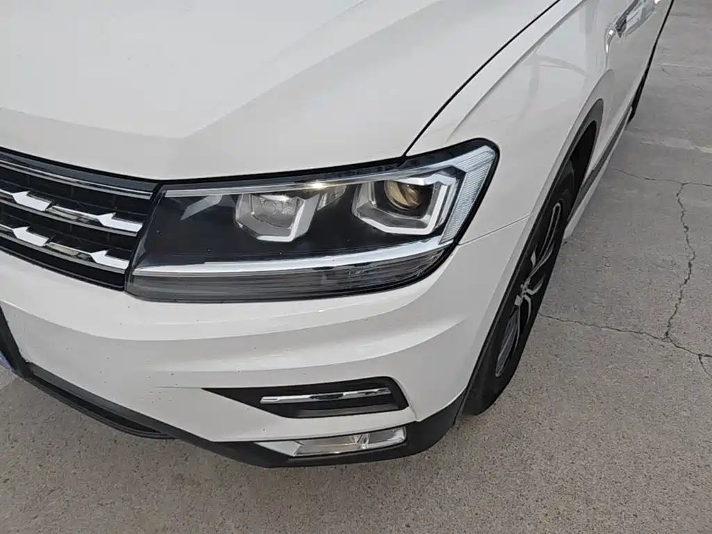 Volkswagen Tiguan L — миниатюра 24