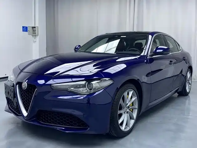 ALFA ROMEO GIULIA 2020