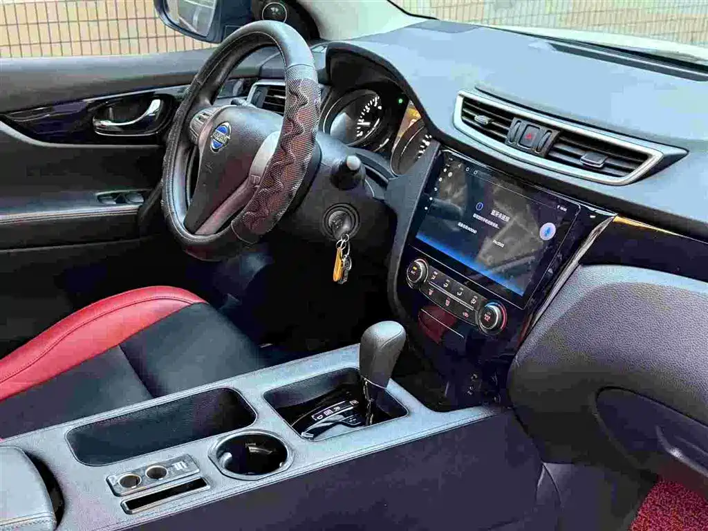 Nissan Qashqai — миниатюра 7