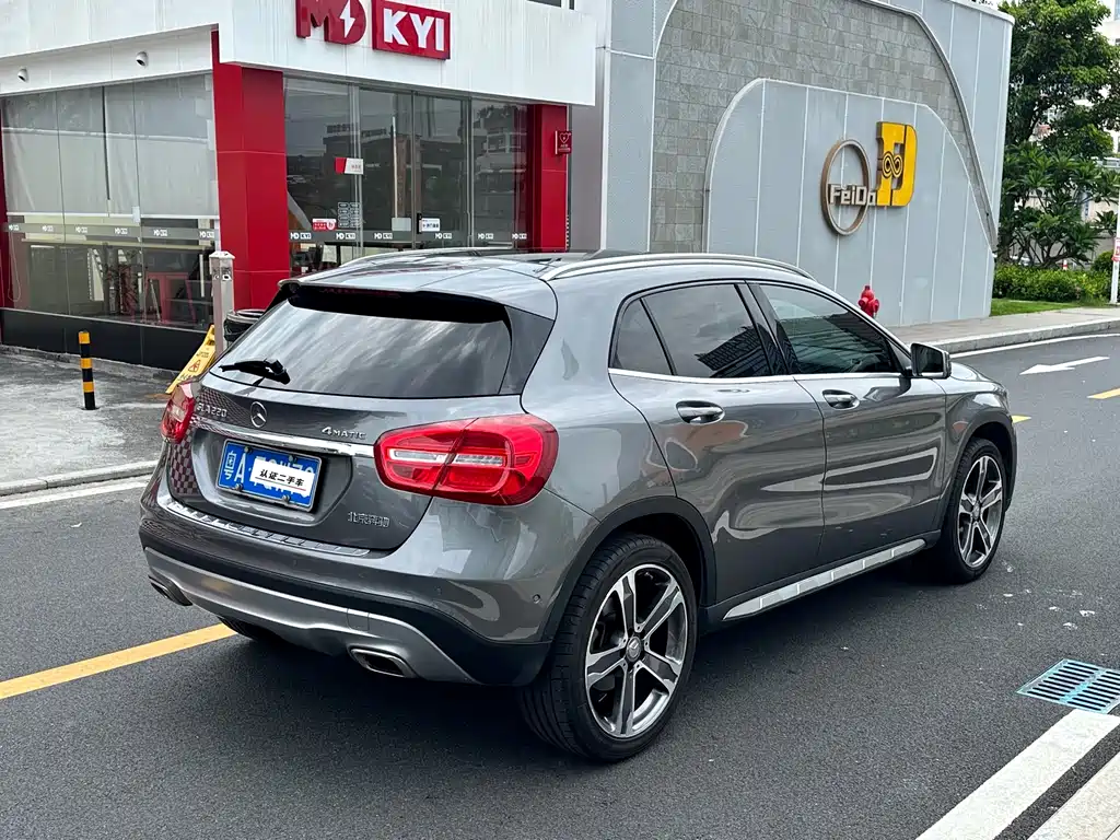 Mercedes-Benz GLA 2015 GLA 220 4MATIC Luxury