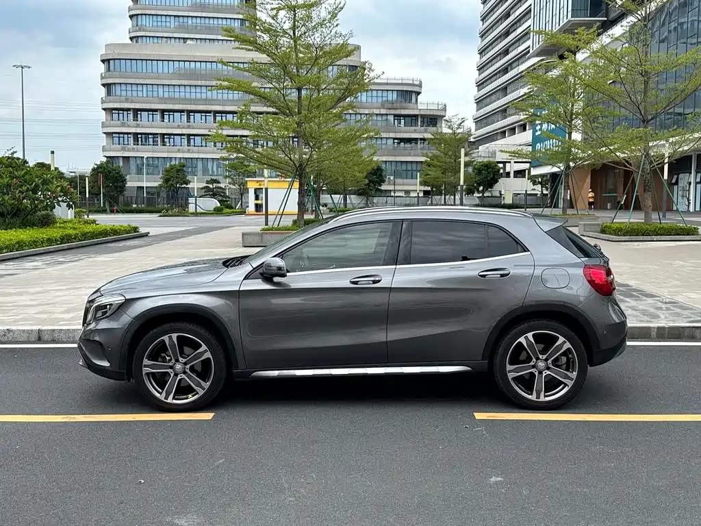 Mercedes-Benz GLA 2015 GLA 220 4MATIC Luxury