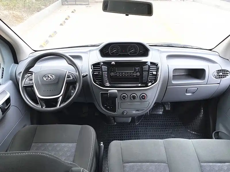 MAXUS V80 — миниатюра 8