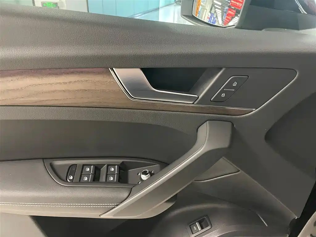 Audi Q5L 2022 40T Luxury