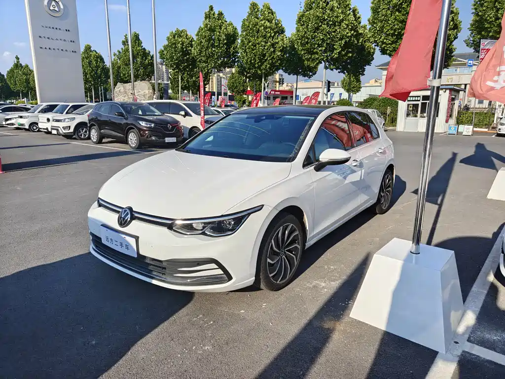 Купить Volkswagen Golf