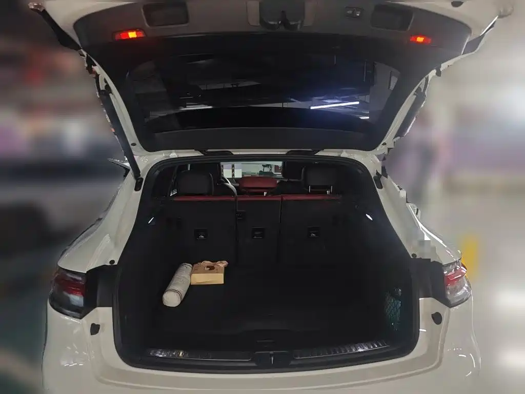 Porsche Macan — миниатюра 20