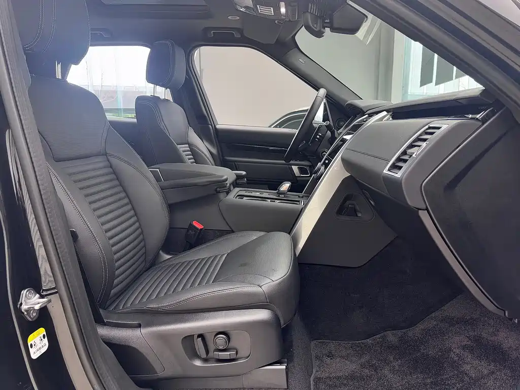 Land Rover Discovery 2025 360PS S
