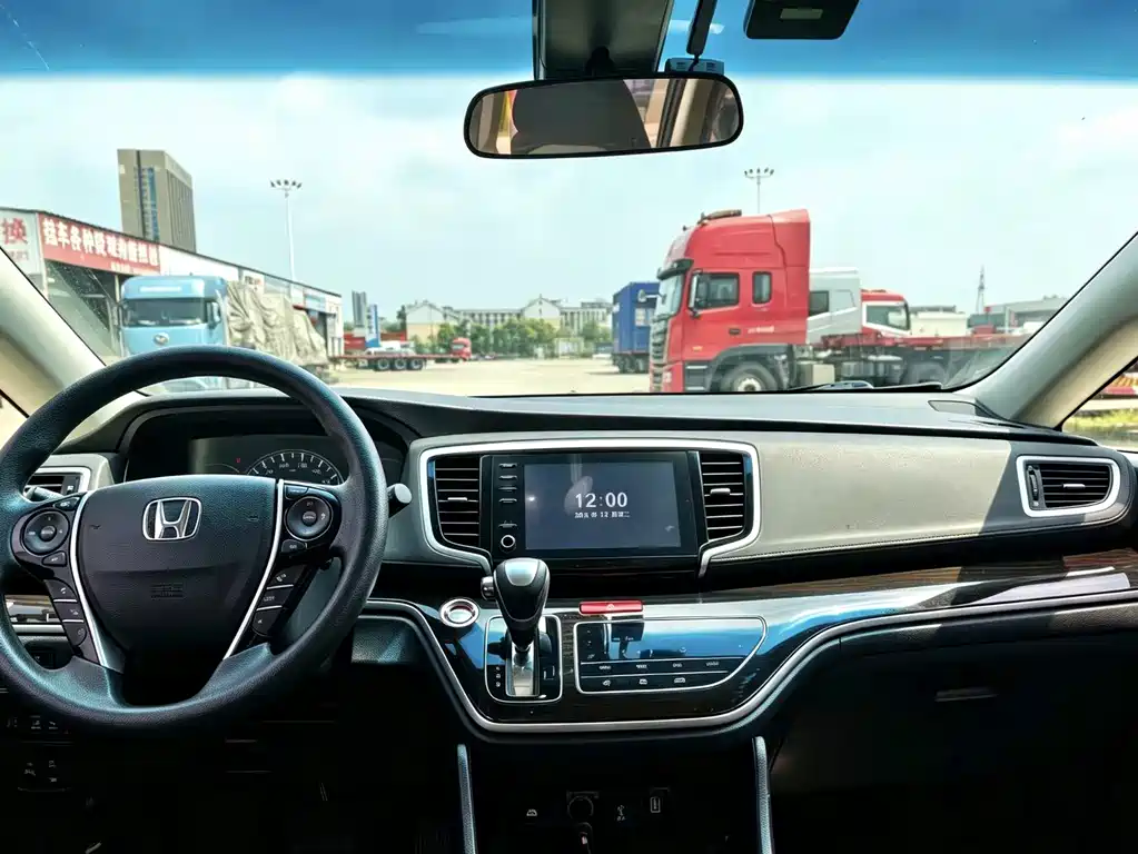 Honda Odyssey — миниатюра 6