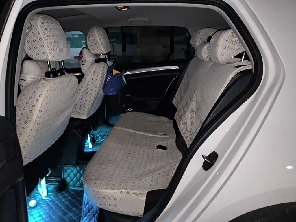 Volkswagen Golf — миниатюра 13