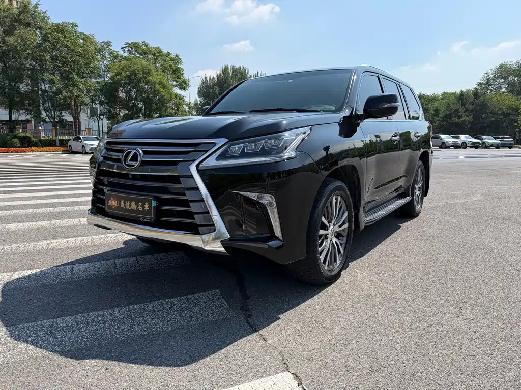 Lexus LX 2017 570 Luxury