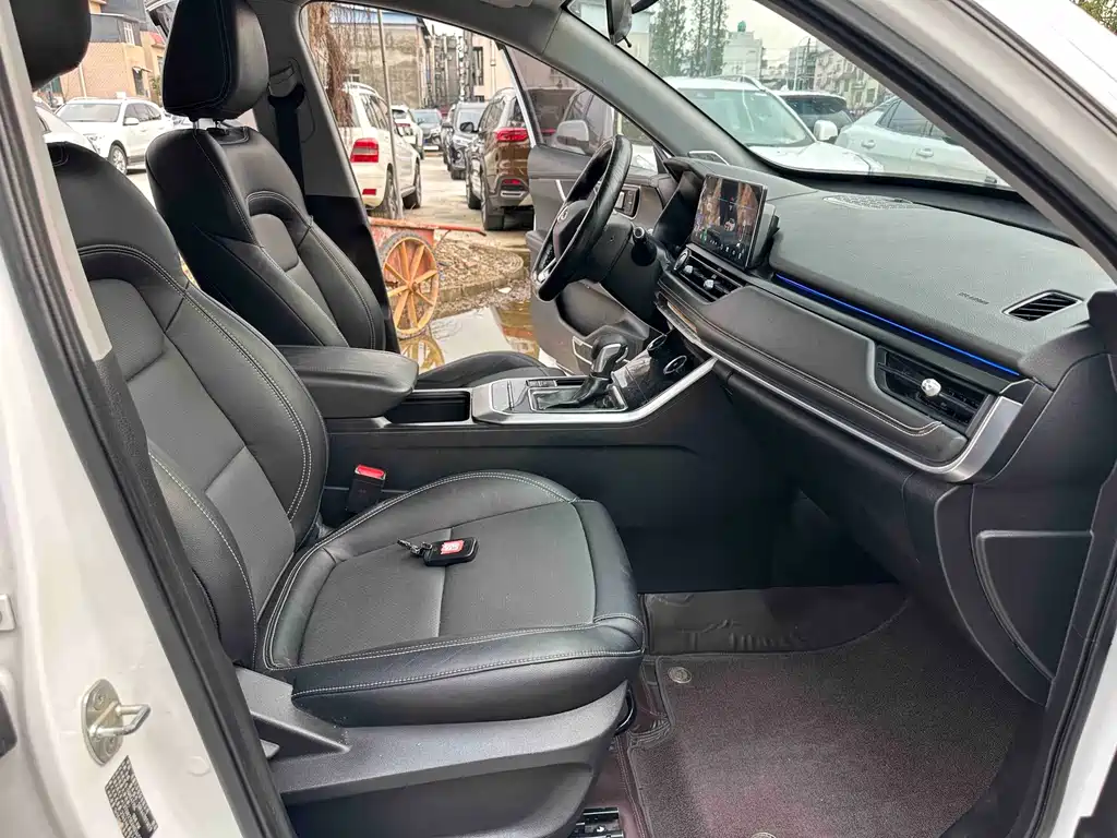 Chery Tiggo 8 — миниатюра 7