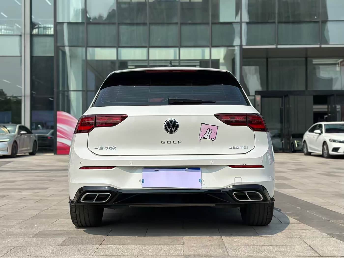 Volkswagen Golf 1.4 л 2021 г. Белый, пробег 26000 км