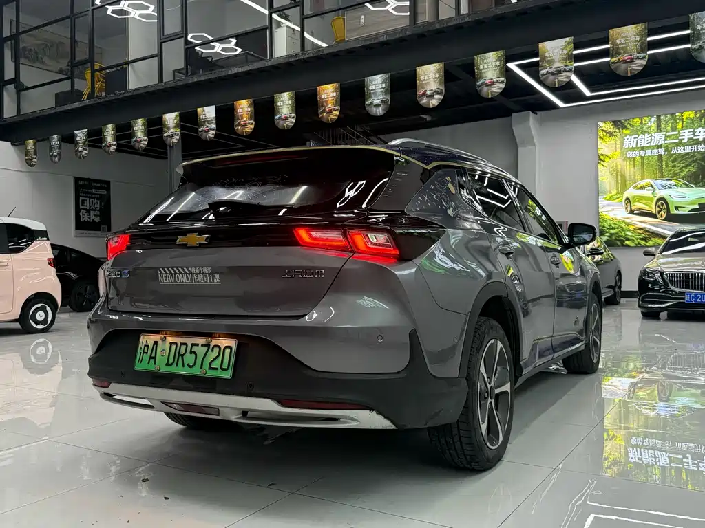 Chevrolet Menlo — миниатюра 10