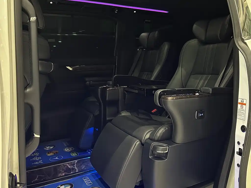 Toyota Alphard 2020 2.5L Luxury