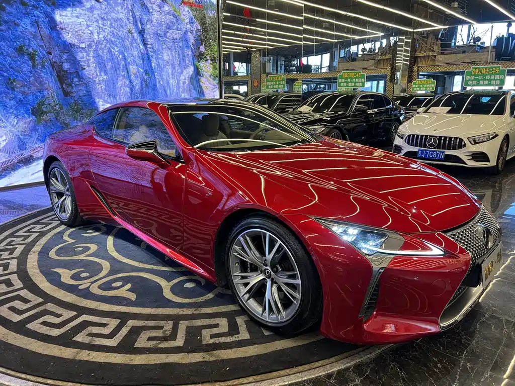 LEXUS LC