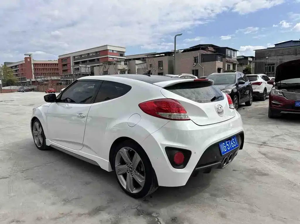 Hyundai Veloster — миниатюра 10