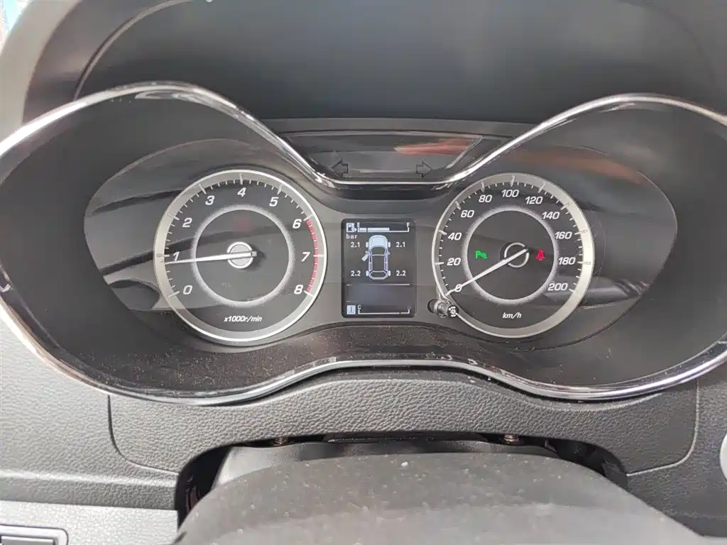 Baojun 560 2016 1.8L iAMT Luxury