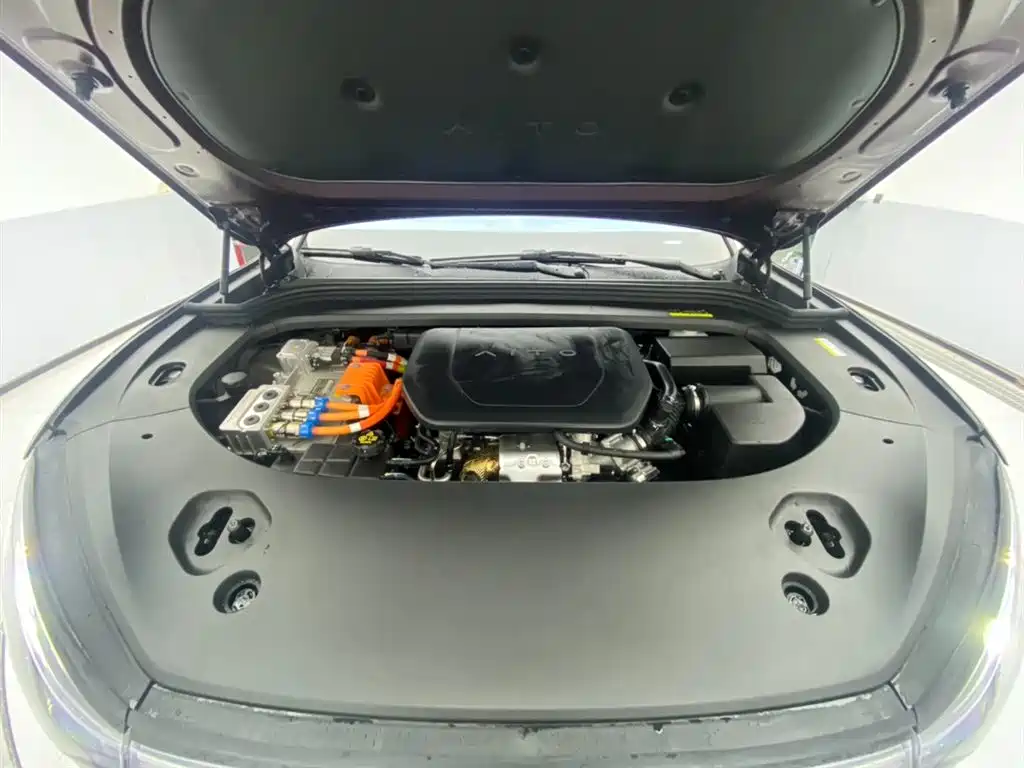 AITO ASK THE WORLD M9