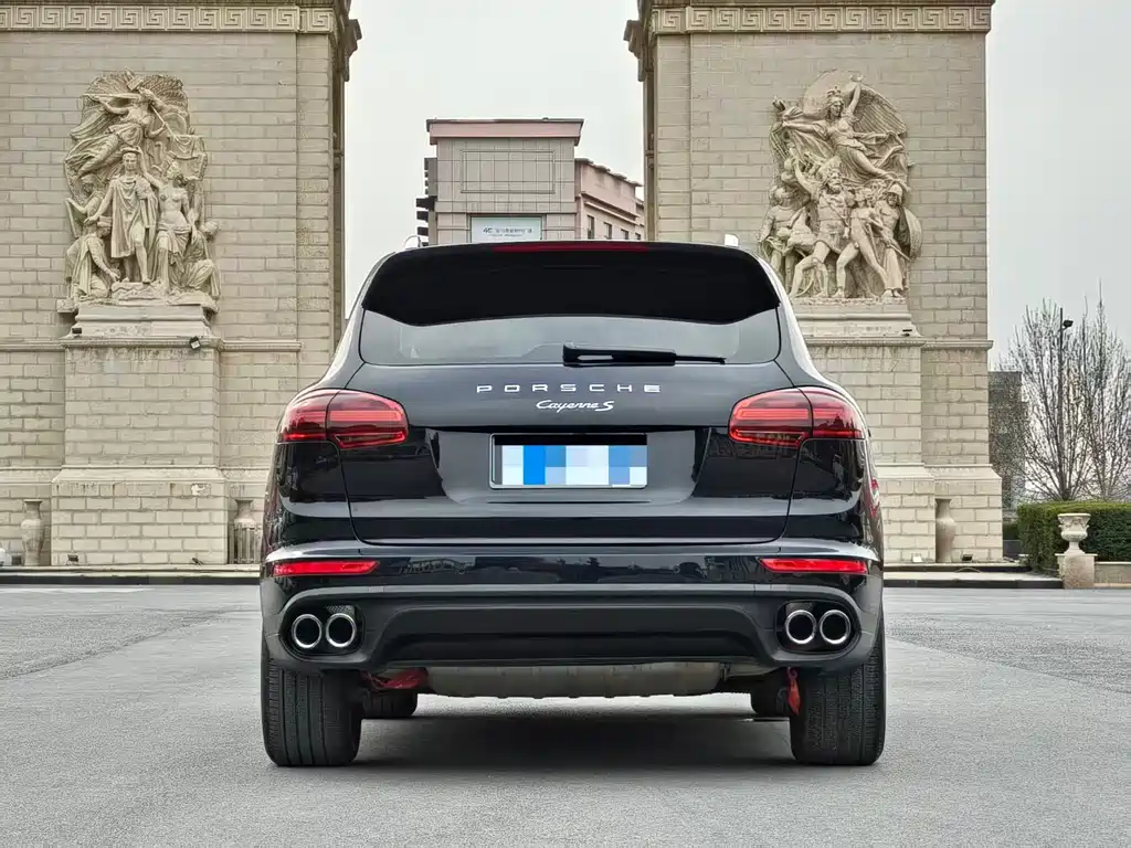 PORSCHE CAYENNE