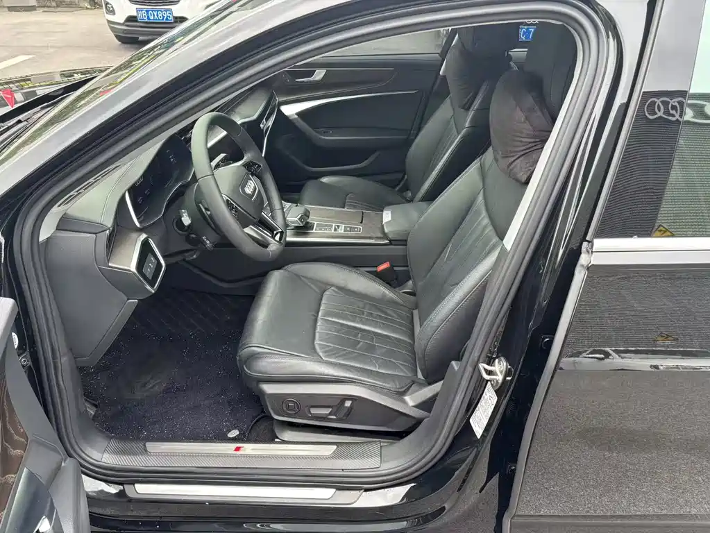Audi A6L 2021 40 TFSI Luxury
