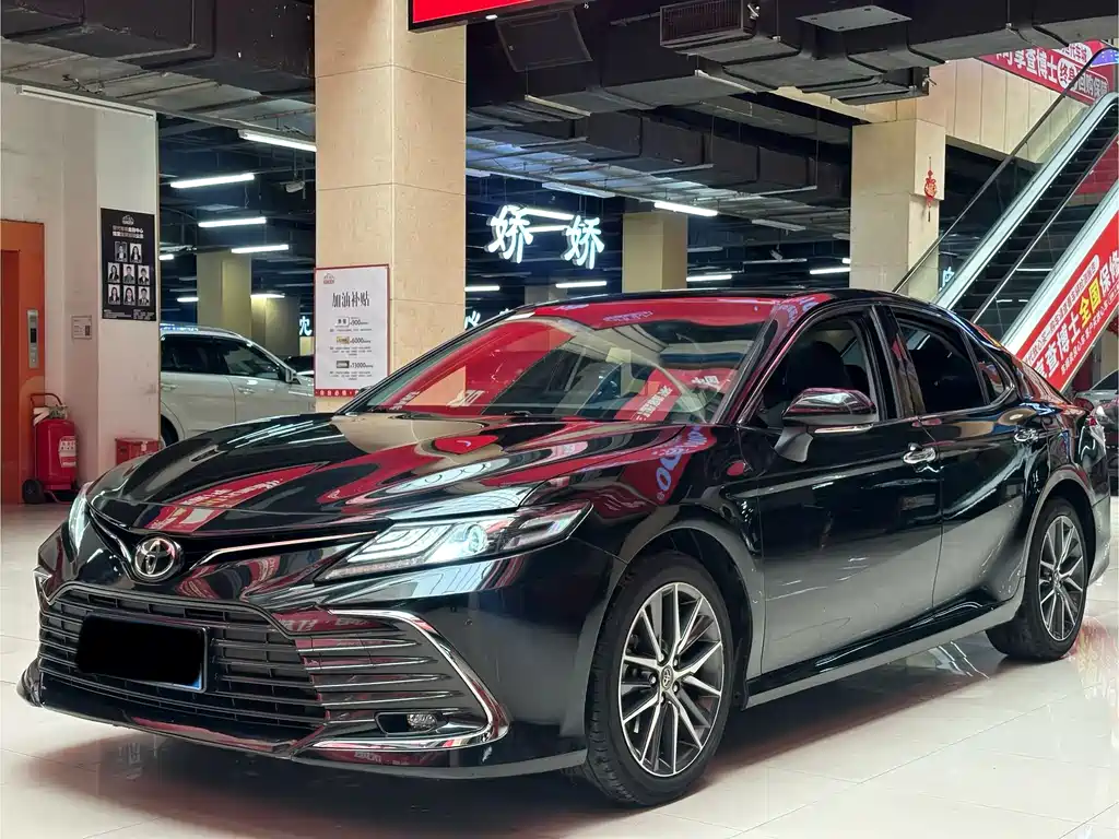 Купить Toyota Camry
