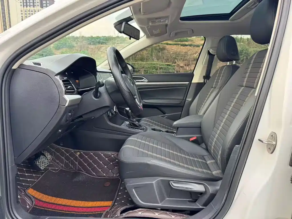Volkswagen Lavida 2021 1.5L AT