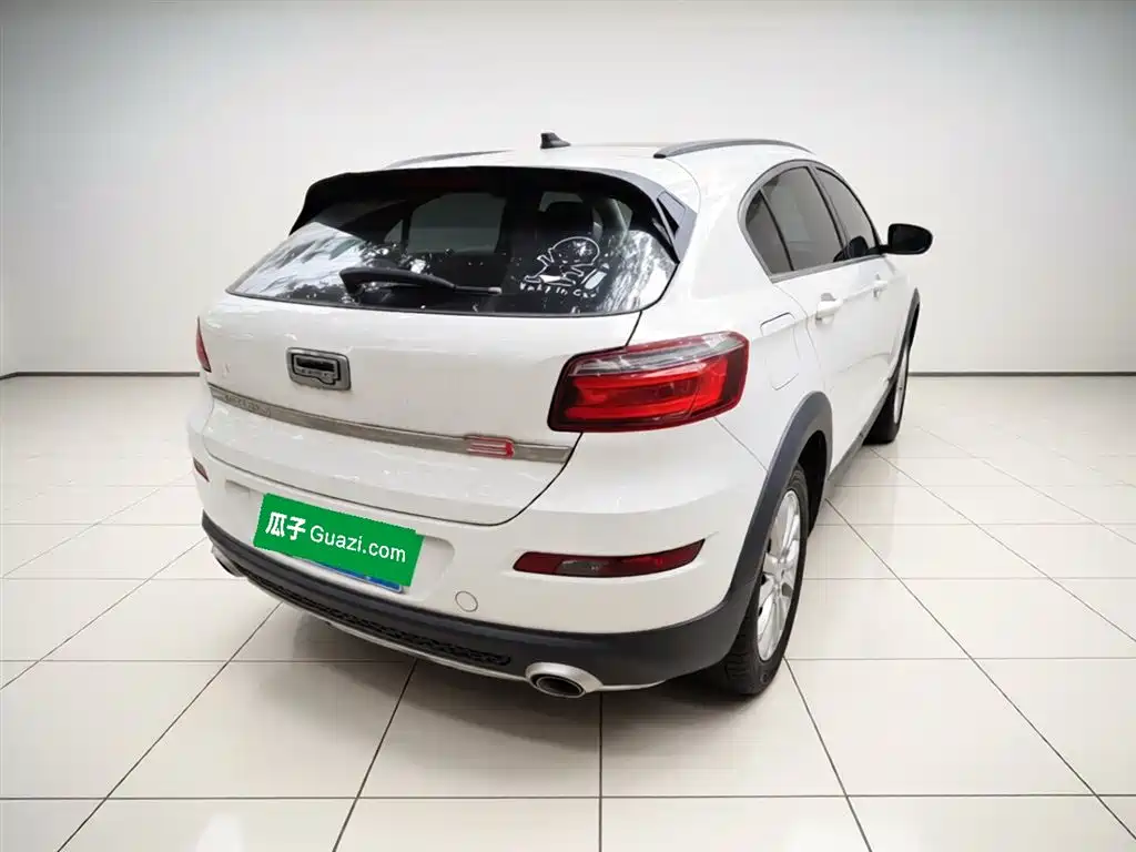 Qoros 3 2016 SUV 1.6T AT