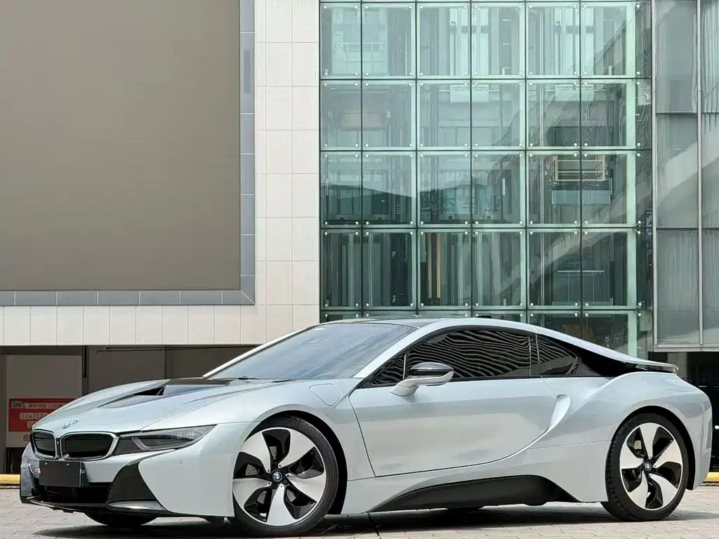 BMW i8 2016