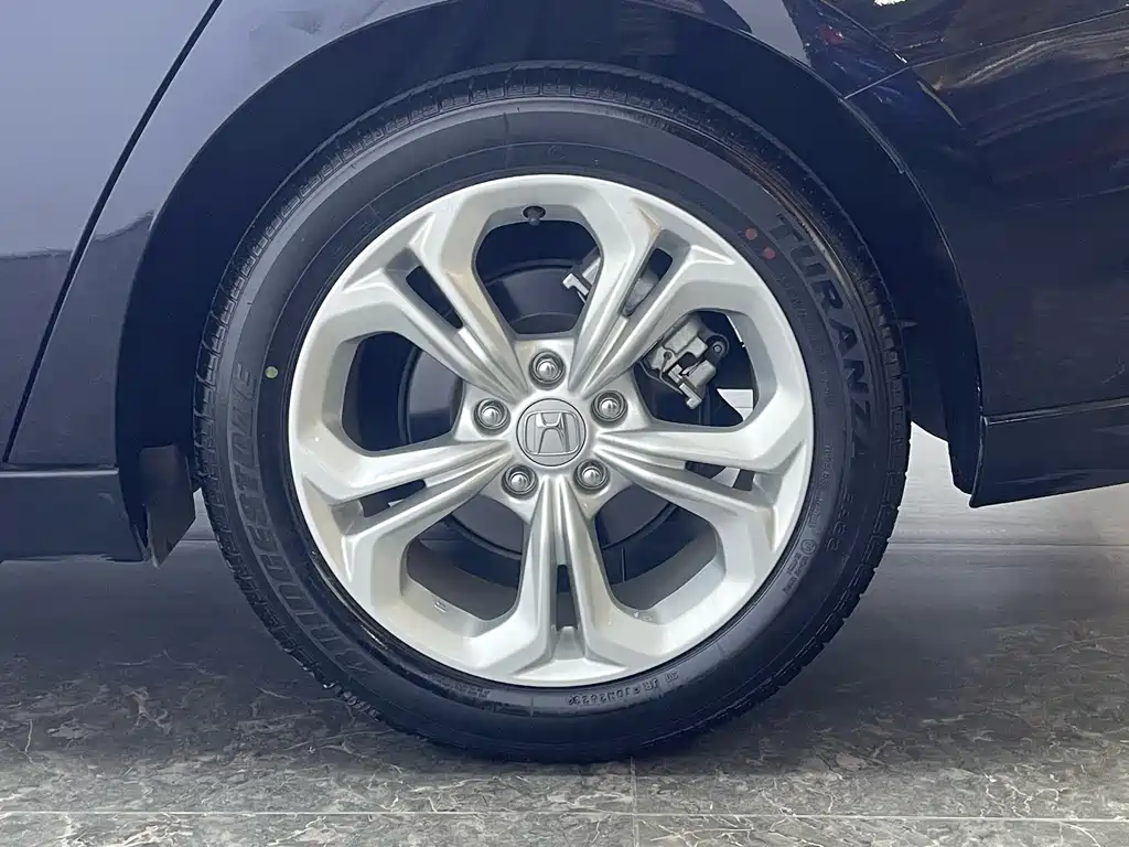 Honda Accord — миниатюра 10
