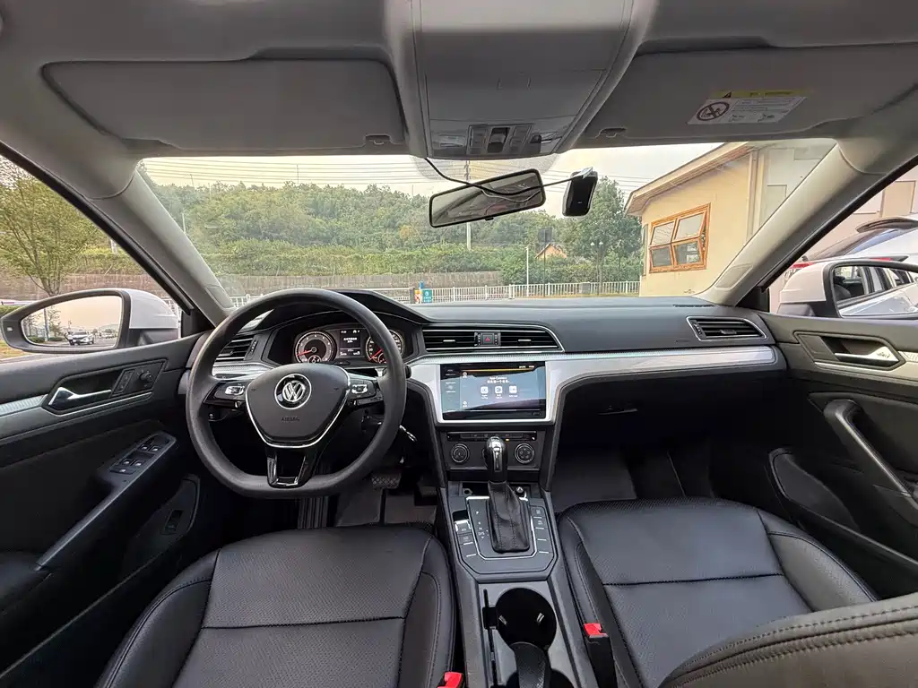 Volkswagen Lamando — миниатюра 10