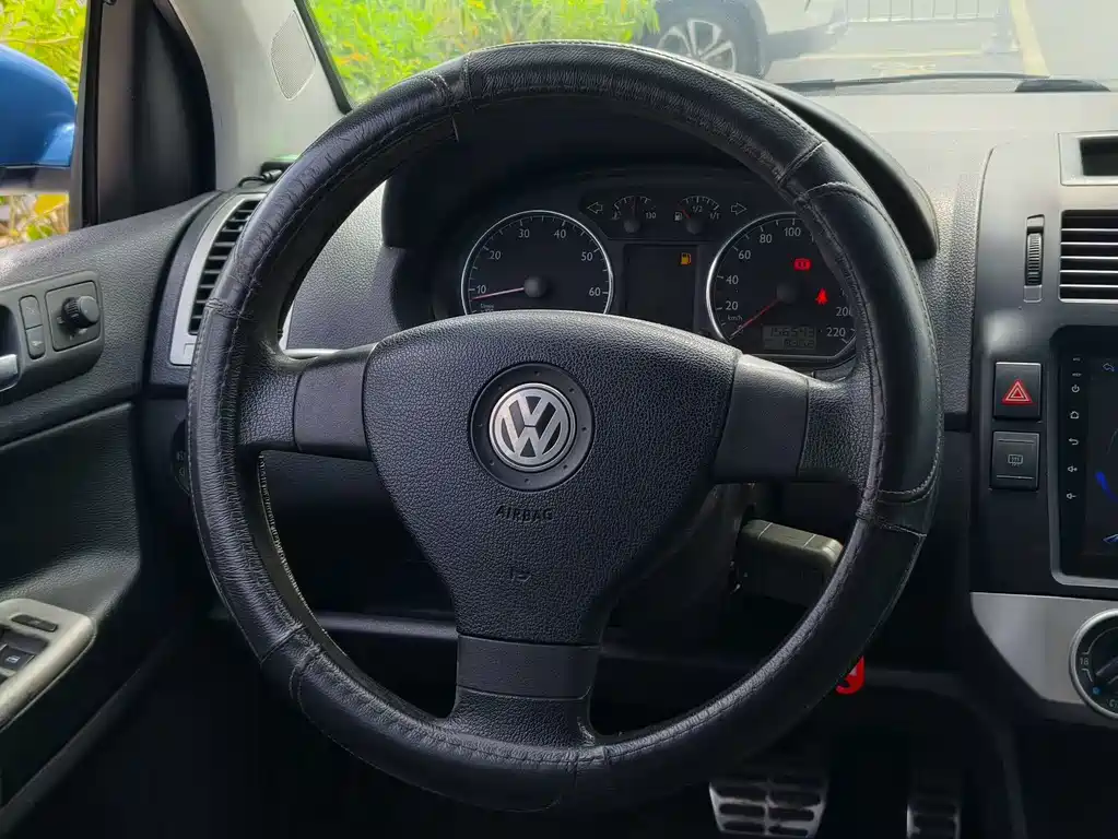 Volkswagen Polo 2009 Sporty 1.6L AT