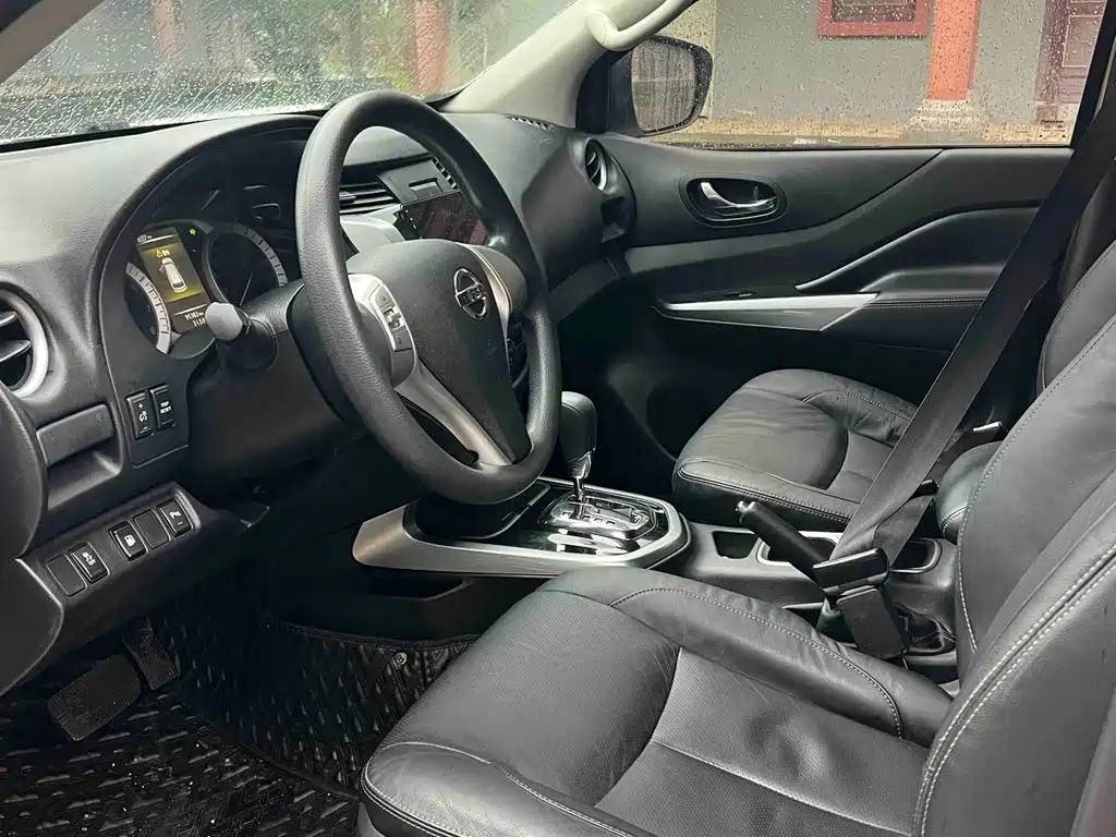 Nissan Terra 2018 2.5L AT Luxury