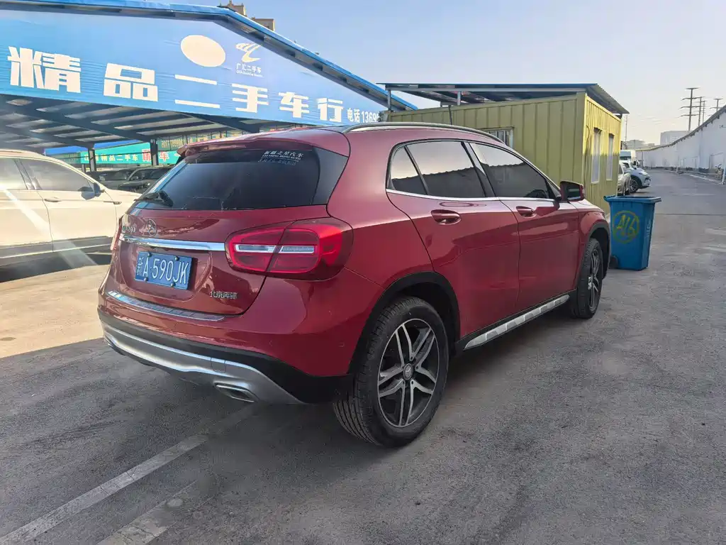 Mercedes-Benz GLA 2016 GLA 200 Fashion