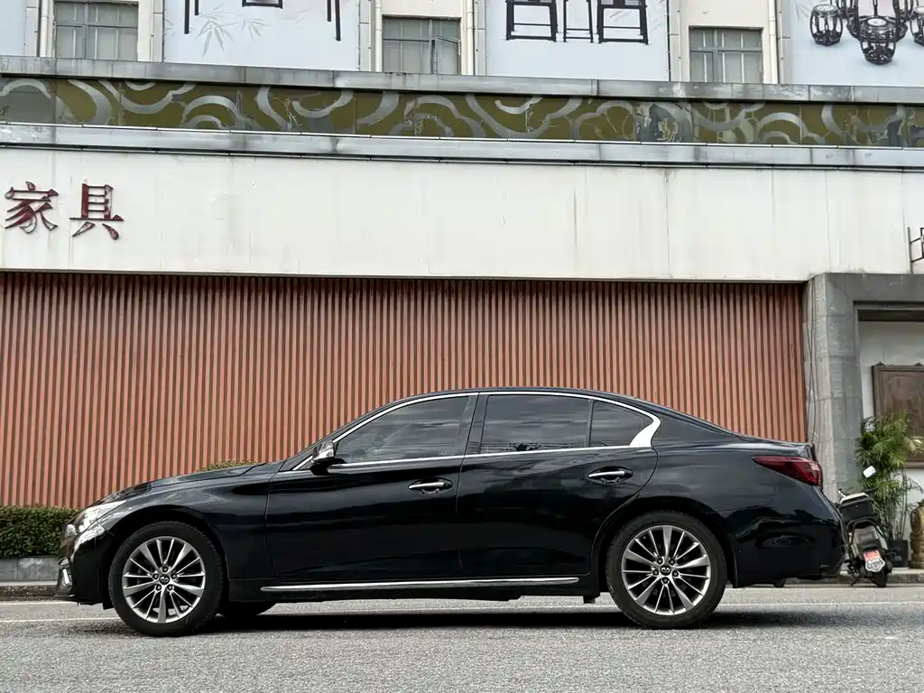 Infiniti Q50L — миниатюра 3
